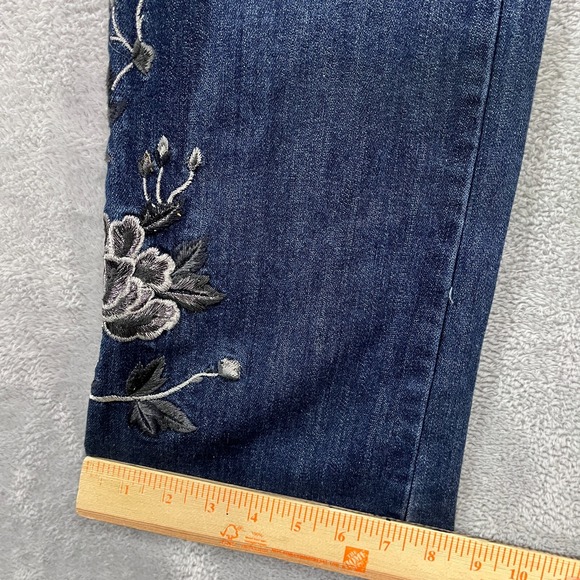 Driftwood Kelly Jeans Women's 30x33 Boot Cut Floral Embroidered Blue - Picture 6 of 11